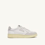 Autry γυναίκες ανοιχτά χαμηλά sneakers σε δέρμα και σουέντ λευκό 04FXF264