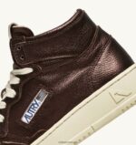 Autry γυναίκες Ολυμπιονίκης mid sneakers σε έβενο καφέ πλαστικοποιημένο δέρμα κατσίκας 04FXF210 - Image 6