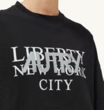 Autry γυναίκες T-shirt με λαιμόκοψη liberty print crew μαύρο 04FXF300 - Image 4